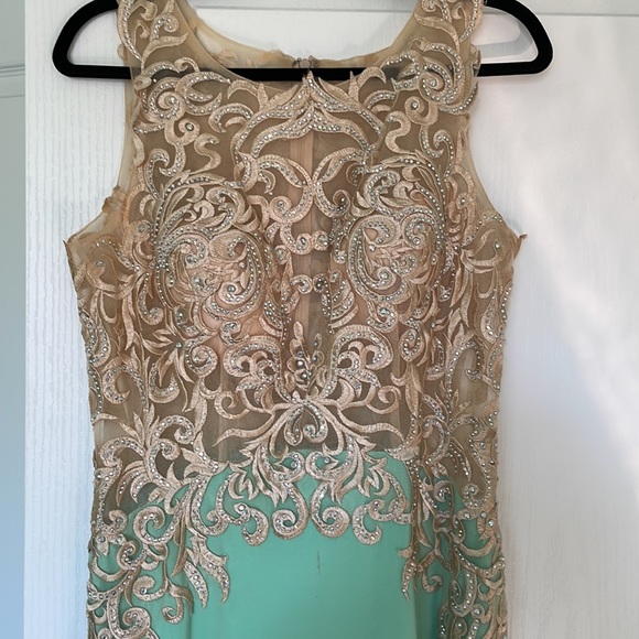 Glamorous Gold and Mint Green Gown / Prom Dress - Picture 4 of 7